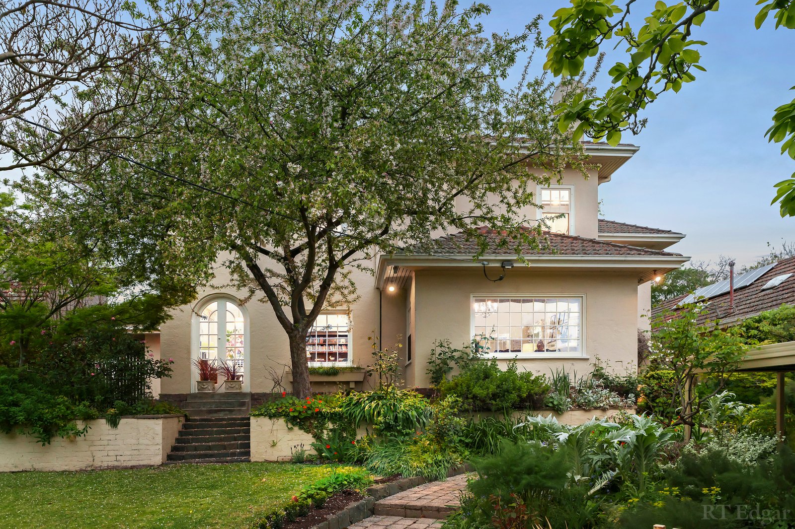 Real Estate and Property in 11 Parkside Avenue, Deepdene, VIC