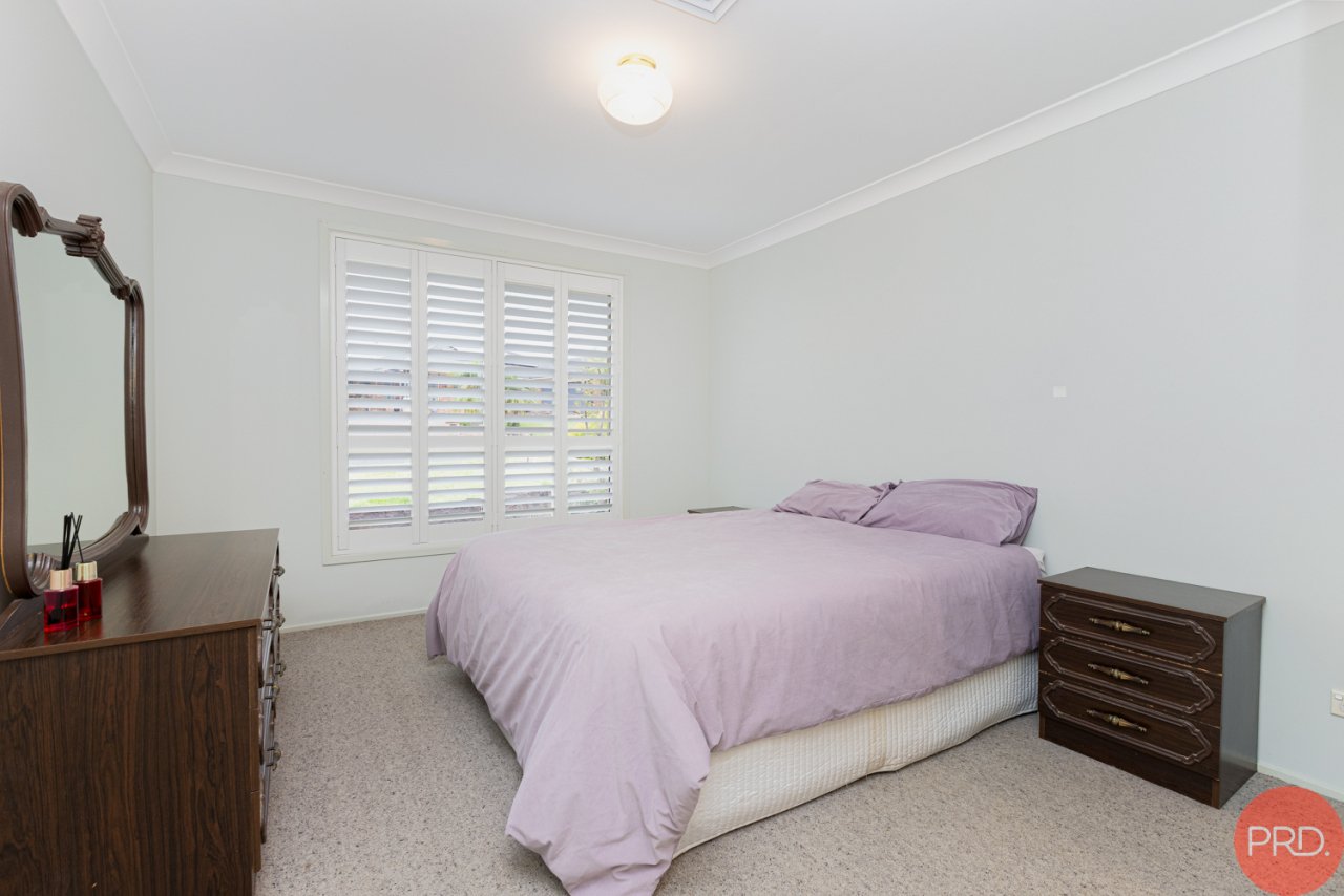 11 Peatmoss Drive CAMERON PARK 4
