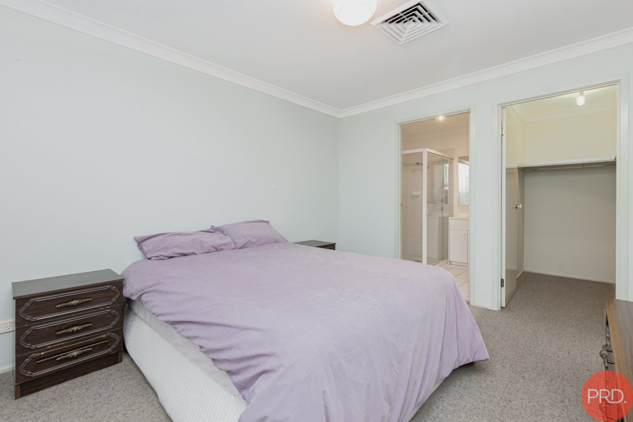 11 Peatmoss Drive CAMERON PARK 5