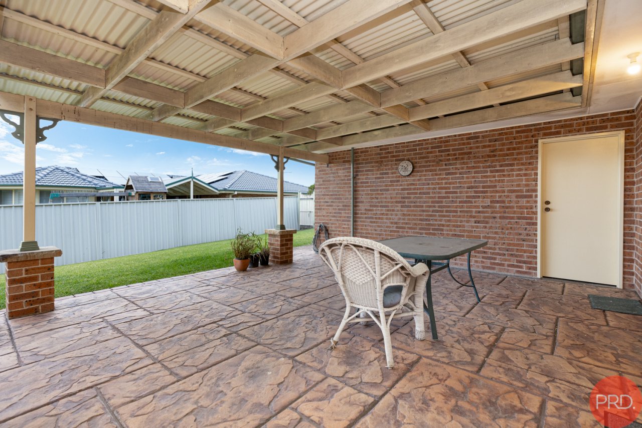 11 Peatmoss Drive CAMERON PARK 8