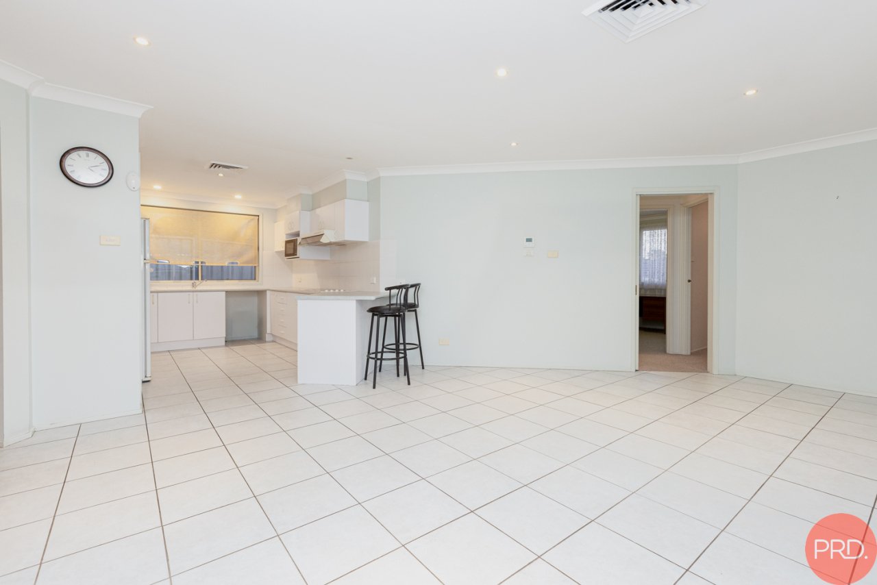 11 Peatmoss Drive CAMERON PARK 20