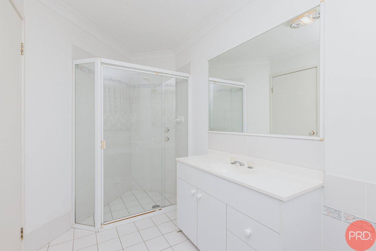 11 Peatmoss Drive CAMERON PARK 25