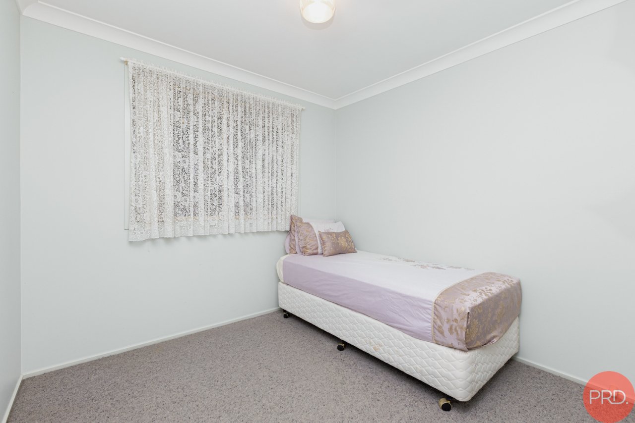 11 Peatmoss Drive CAMERON PARK 28