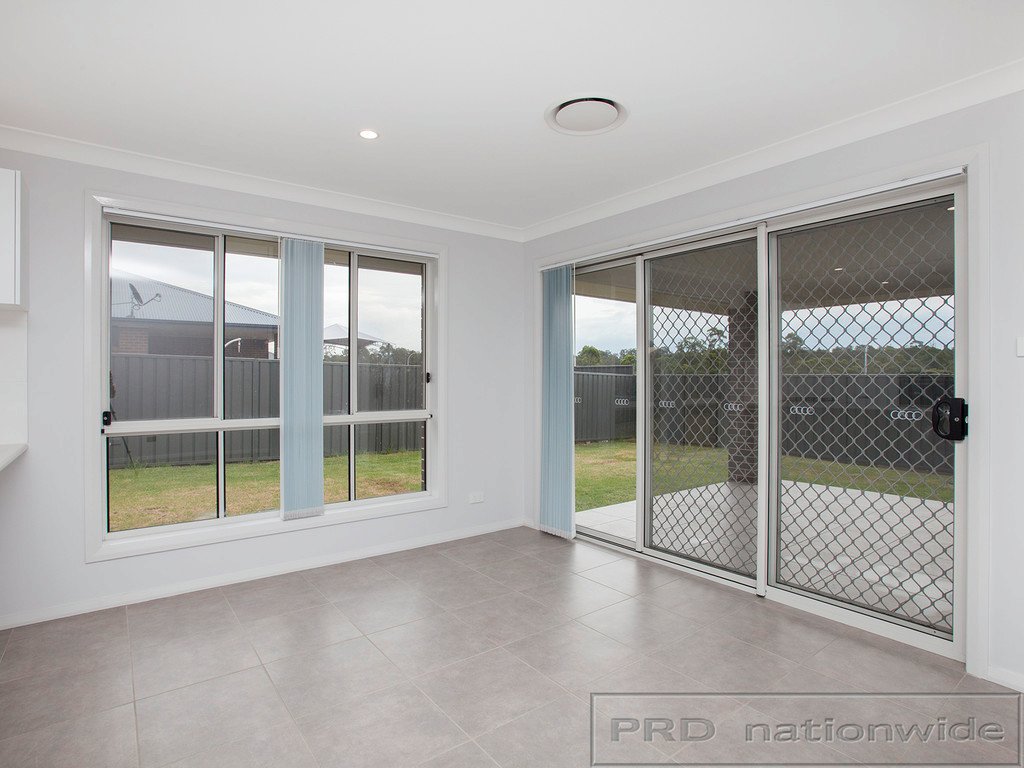 11 Peel Close THORNTON 4