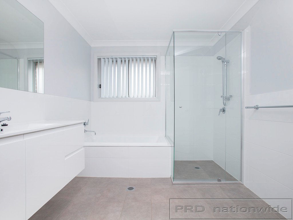 11 Peel Close THORNTON 7