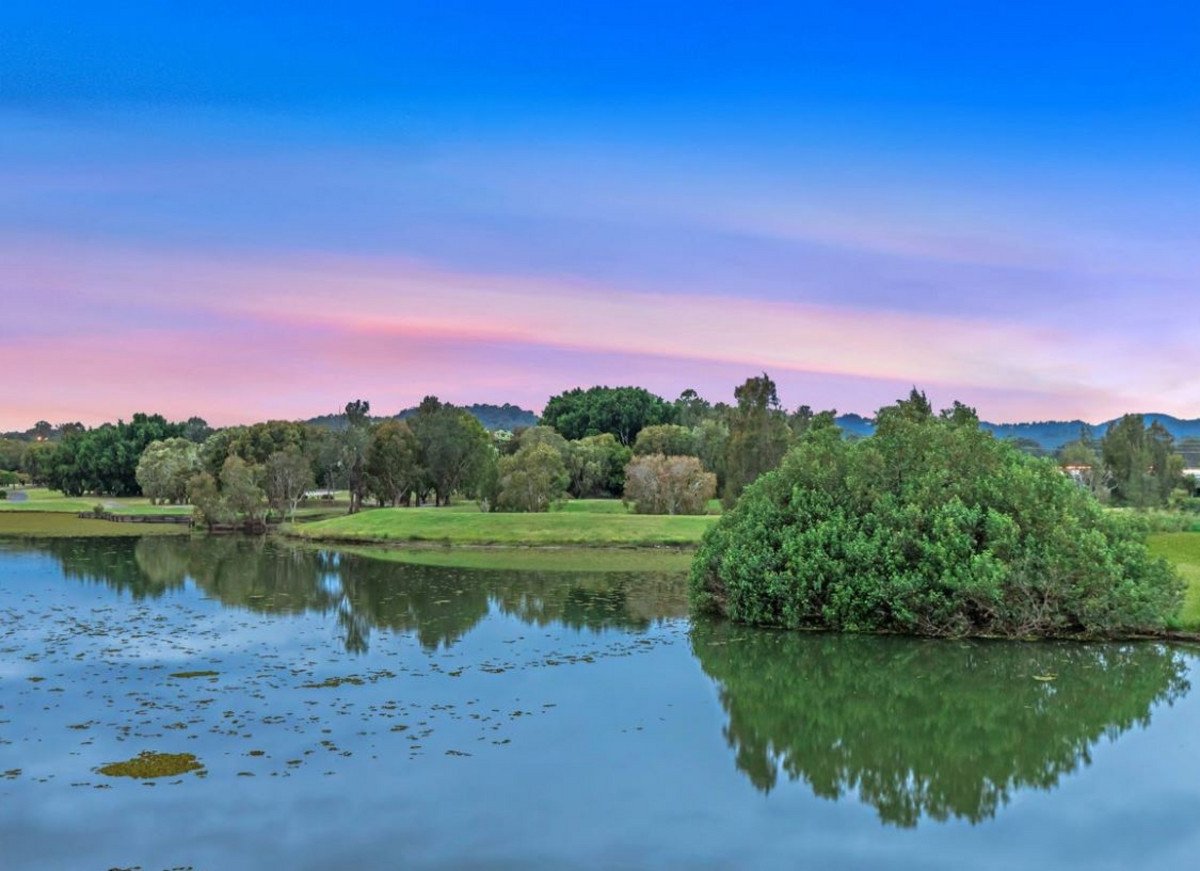 11 Peninsula Drive Robina 12