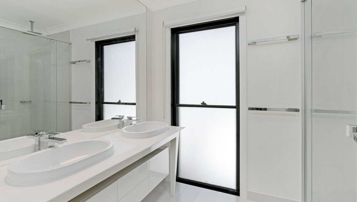 11 Peninsula Drive Robina 10