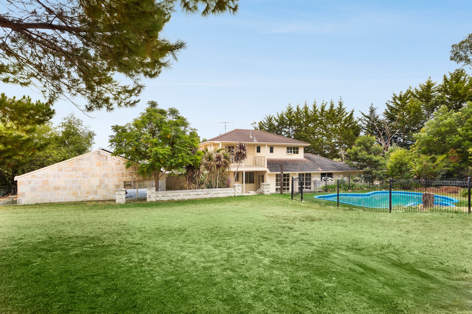 Real Estate and Property in 11 Pennington Close, Mount Eliza, VIC