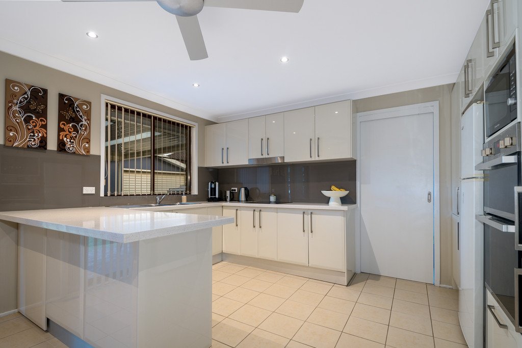 11 Penrose Drive DAPTO 2