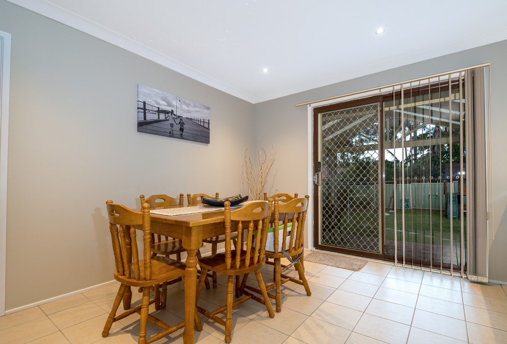 11 Penrose Drive DAPTO 9