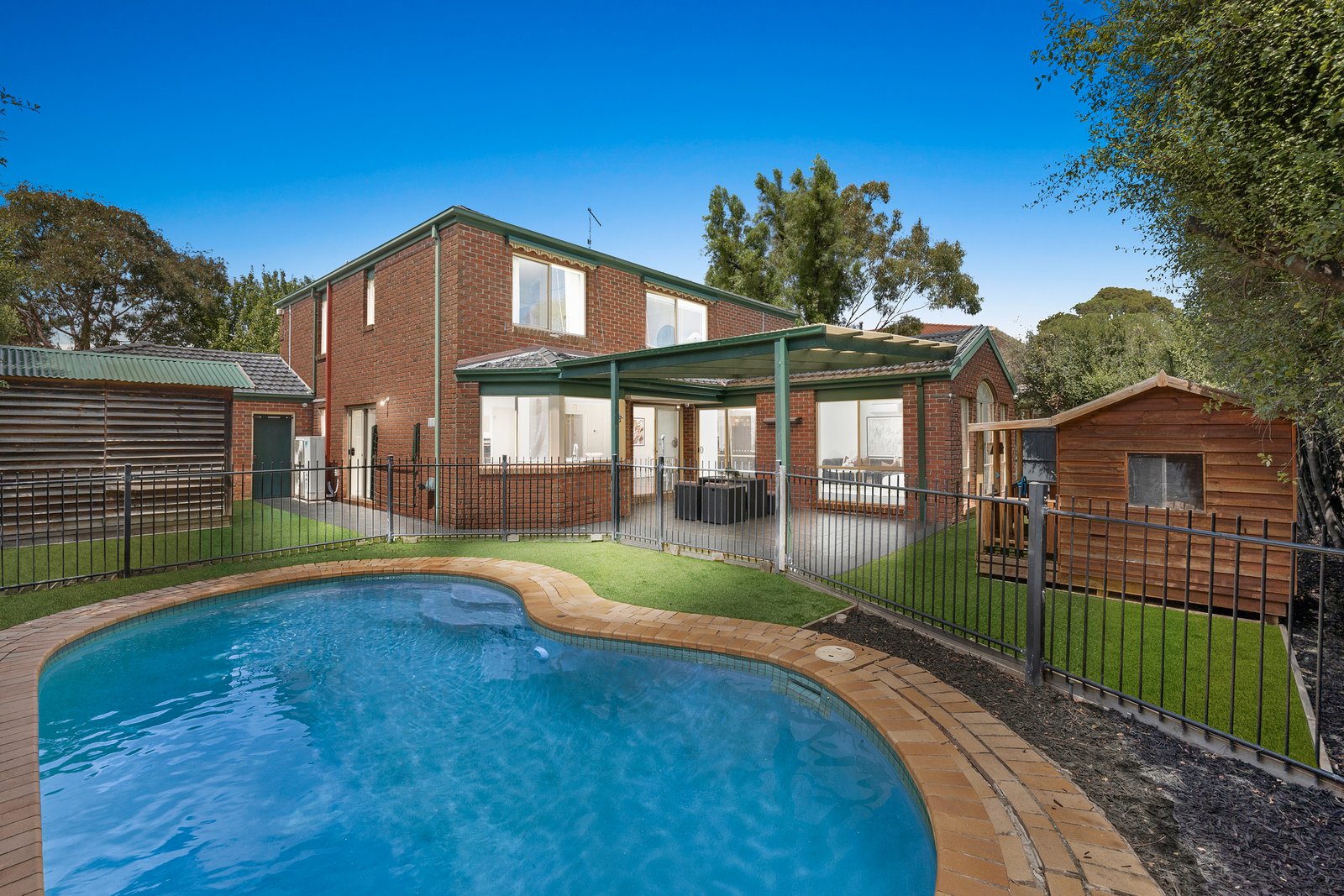 Gallery: 11 Peppermint Court