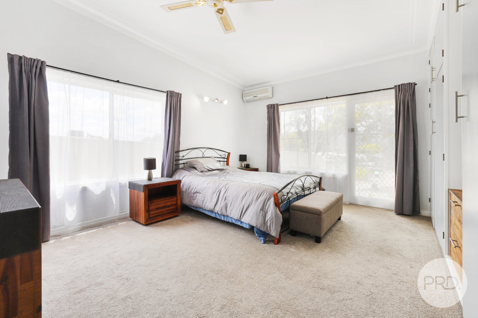 11 Peregrine Avenue TAMWORTH 9