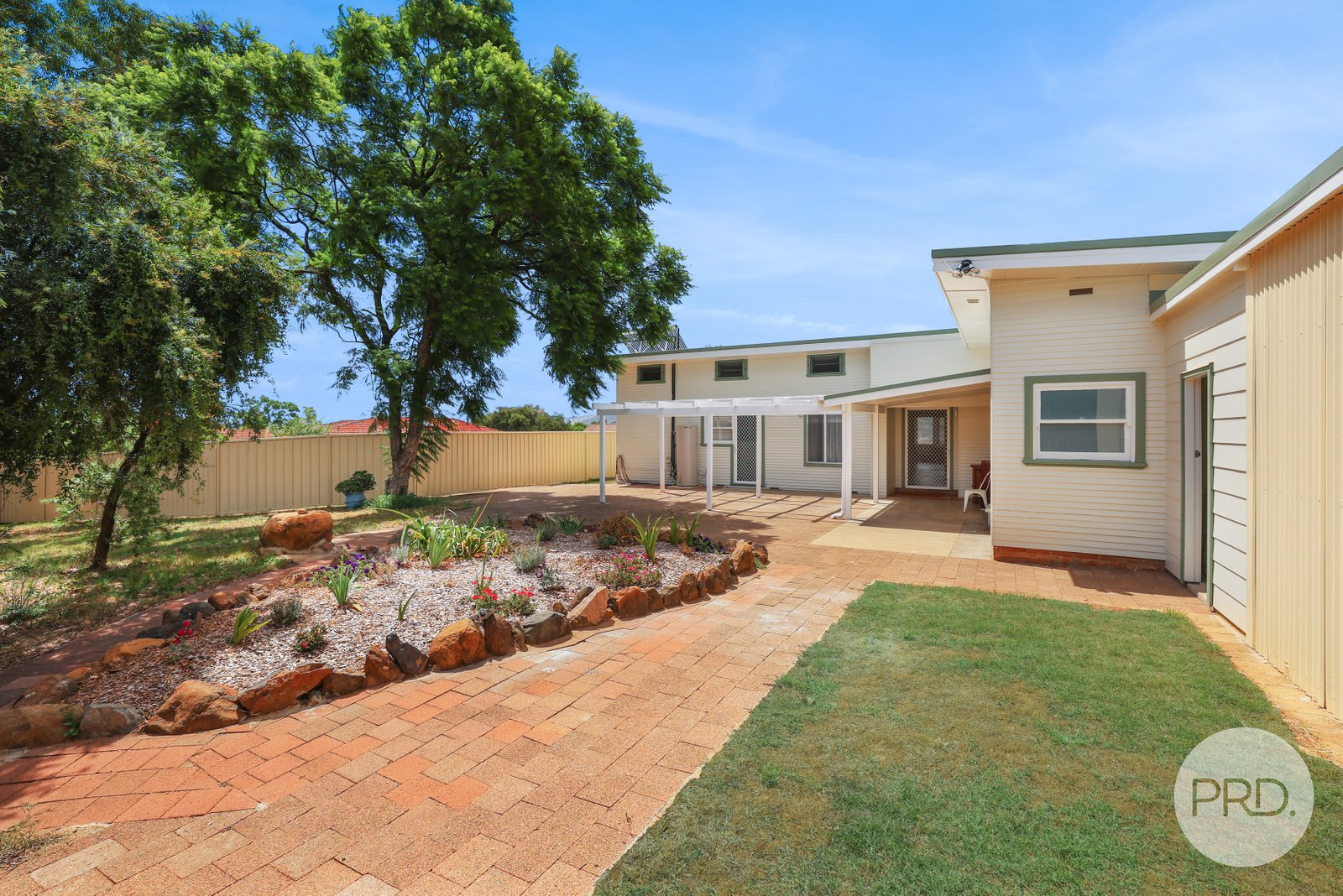11 Peregrine Avenue TAMWORTH 22