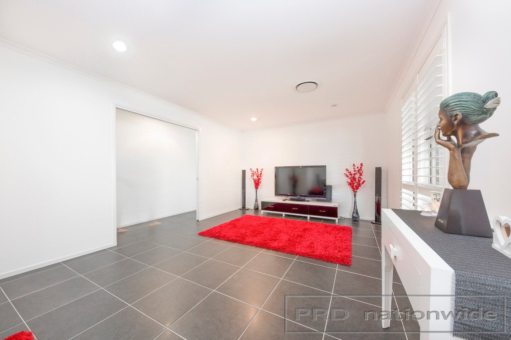 11 Peregrine Close ABERGLASSLYN 9