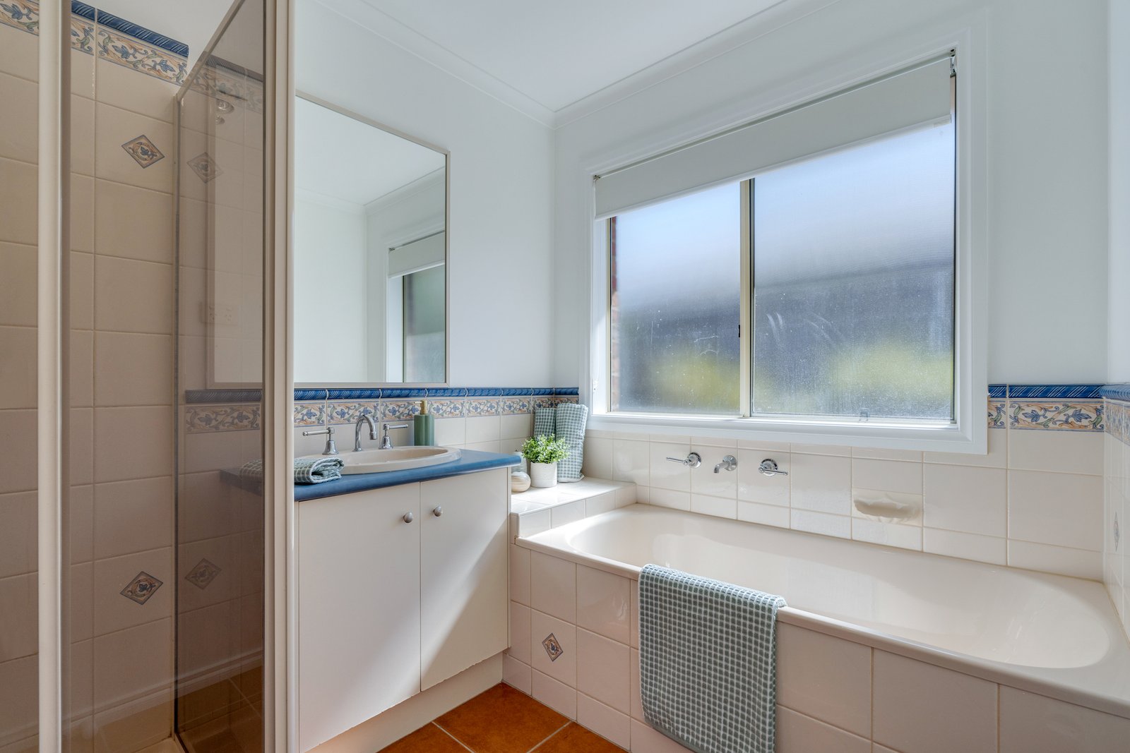 Real Estate and Property in 11 Pinelea Grove, Gisborne, VIC