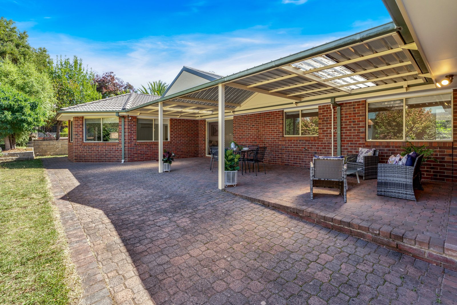 Real Estate and Property in 11 Pinelea Grove, Gisborne, VIC