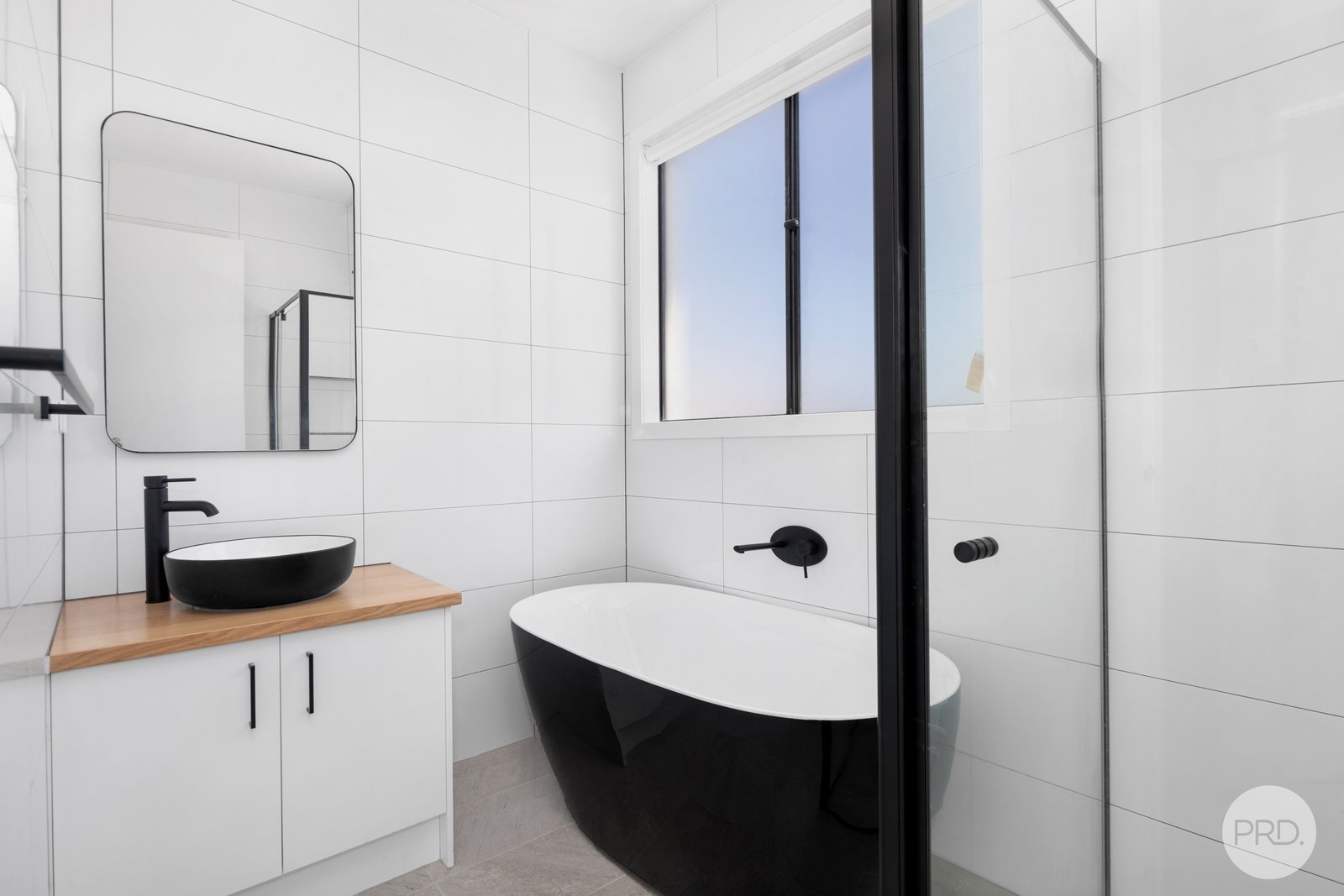 11 Plymouth Way SMYTHES CREEK 9