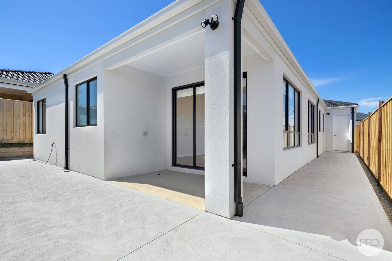 11 Plymouth Way SMYTHES CREEK 15