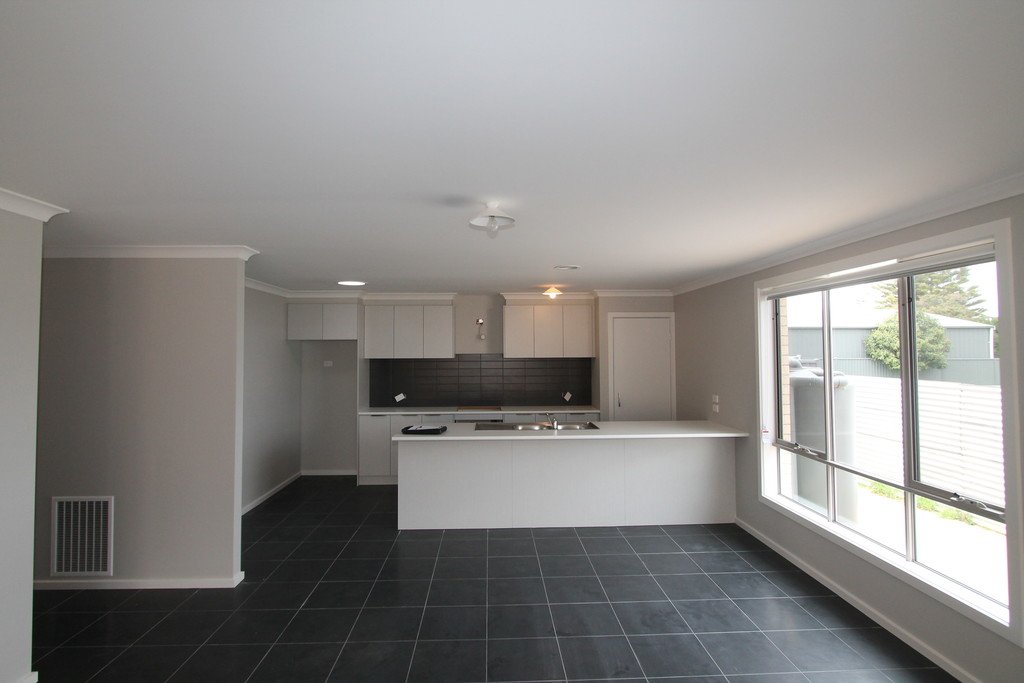 11 Pozieres Place SEBASTOPOL 8