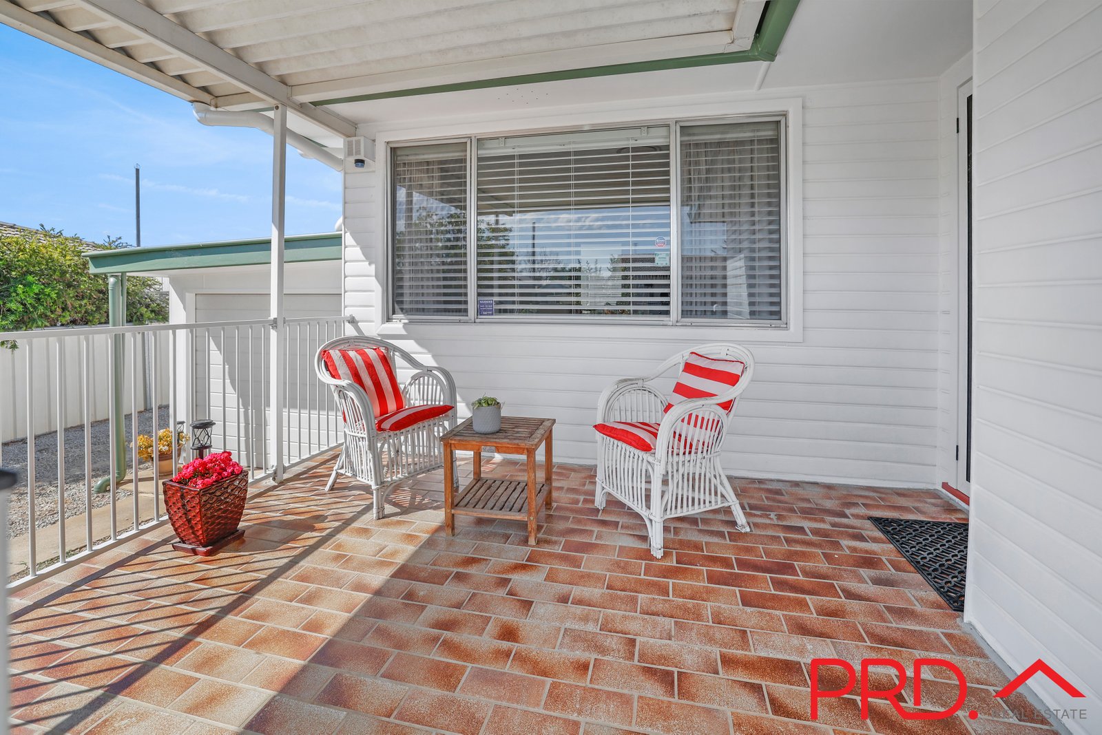 11 Preston Avenue TAMWORTH 3