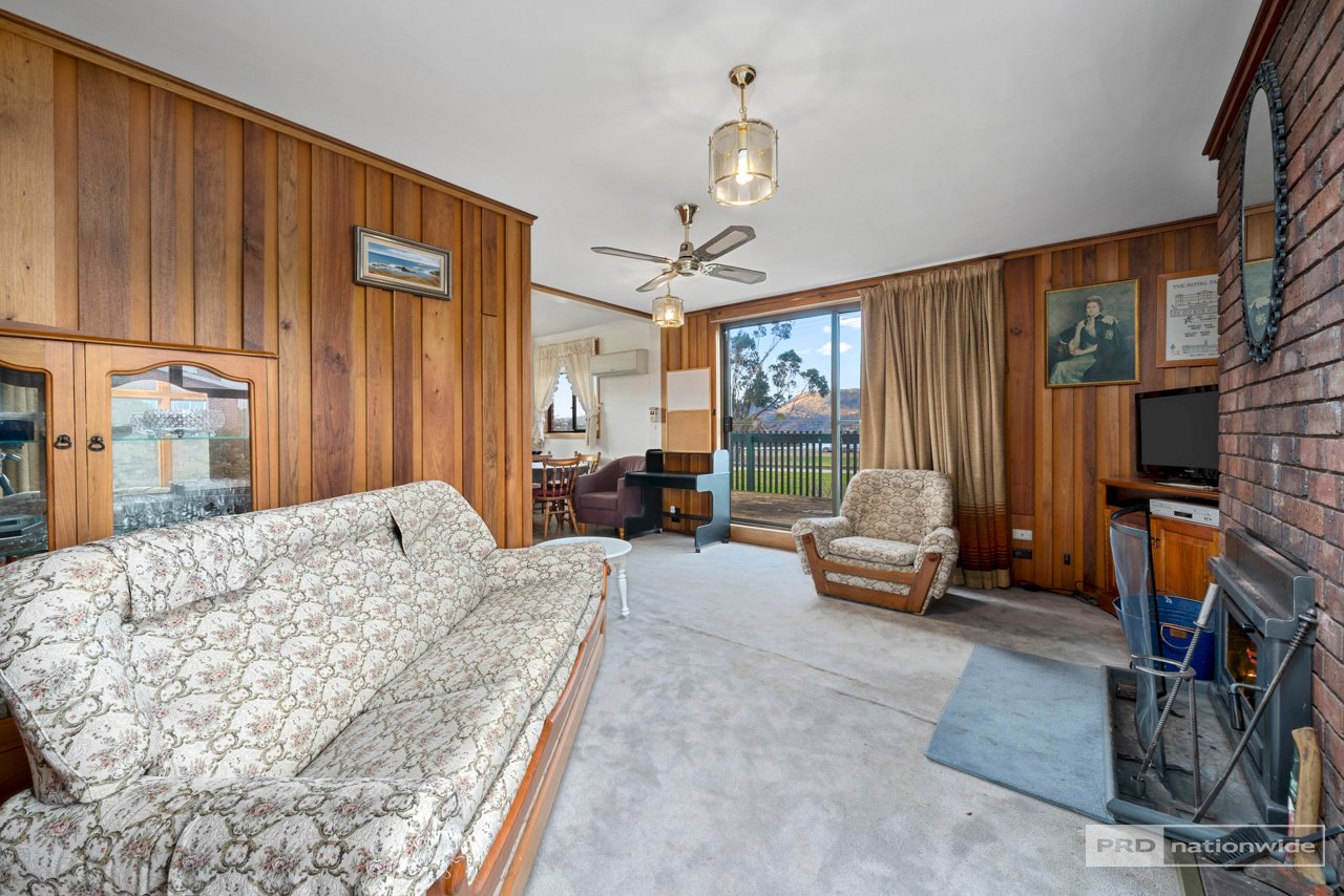 11 Pulkara Circle BERRIEDALE 2