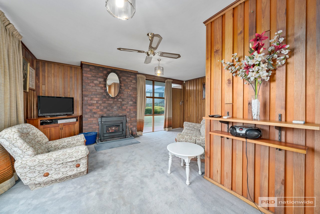 11 Pulkara Circle BERRIEDALE 4