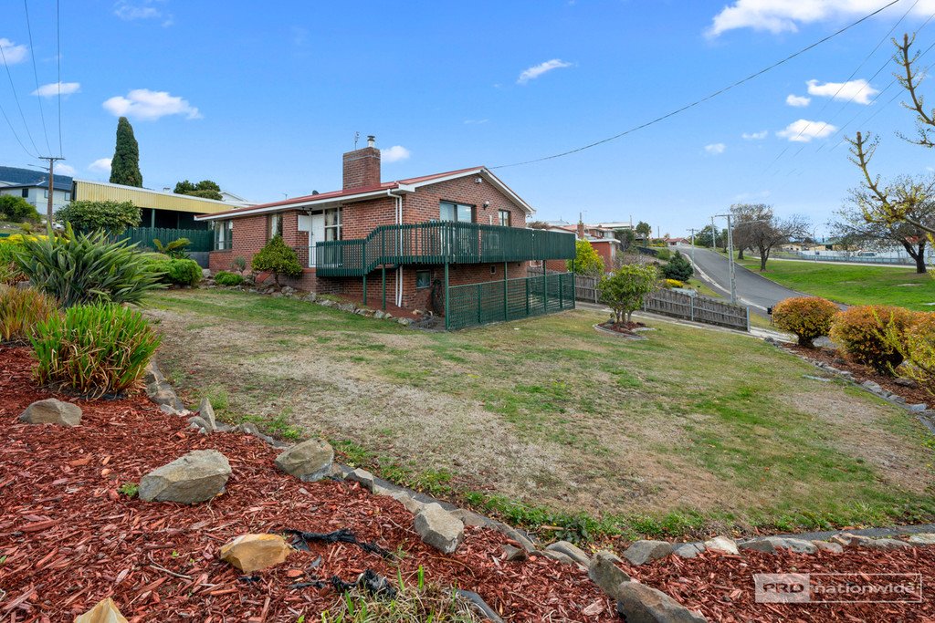 11 Pulkara Circle BERRIEDALE 16