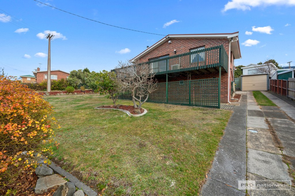 11 Pulkara Circle BERRIEDALE 17