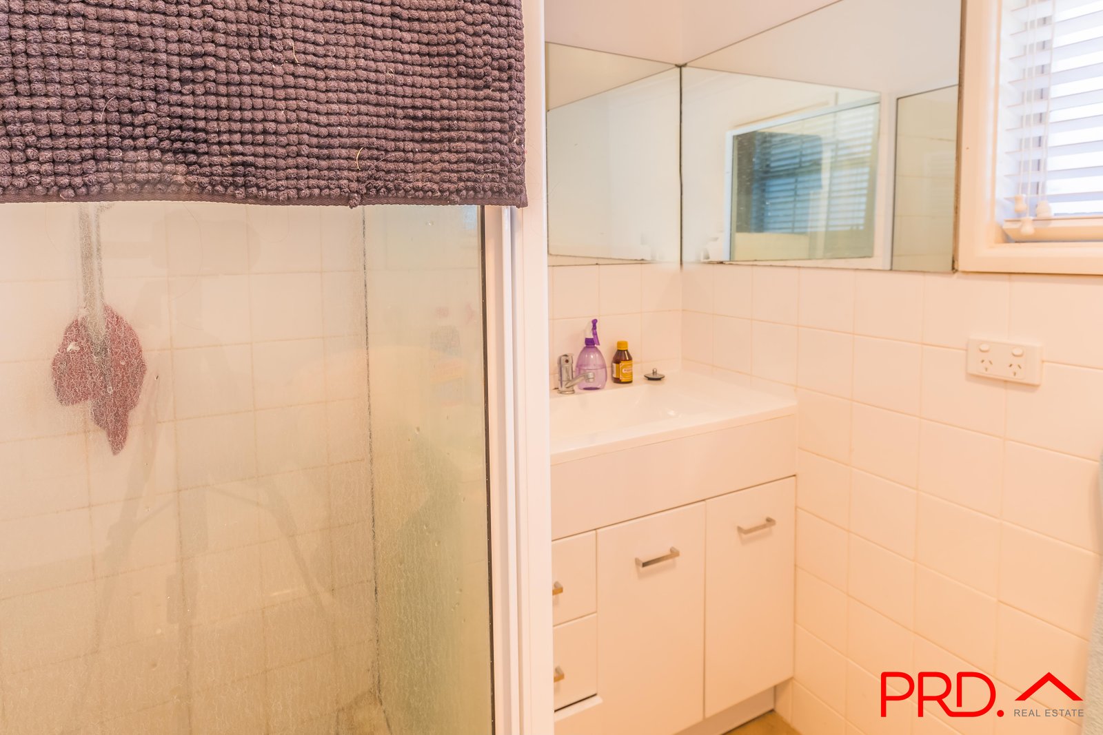 11 Quambi Street TAMWORTH 9