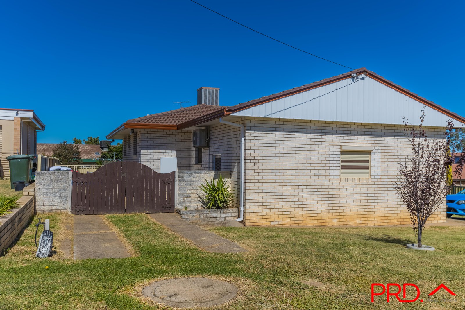 11 Quambi Street TAMWORTH 12