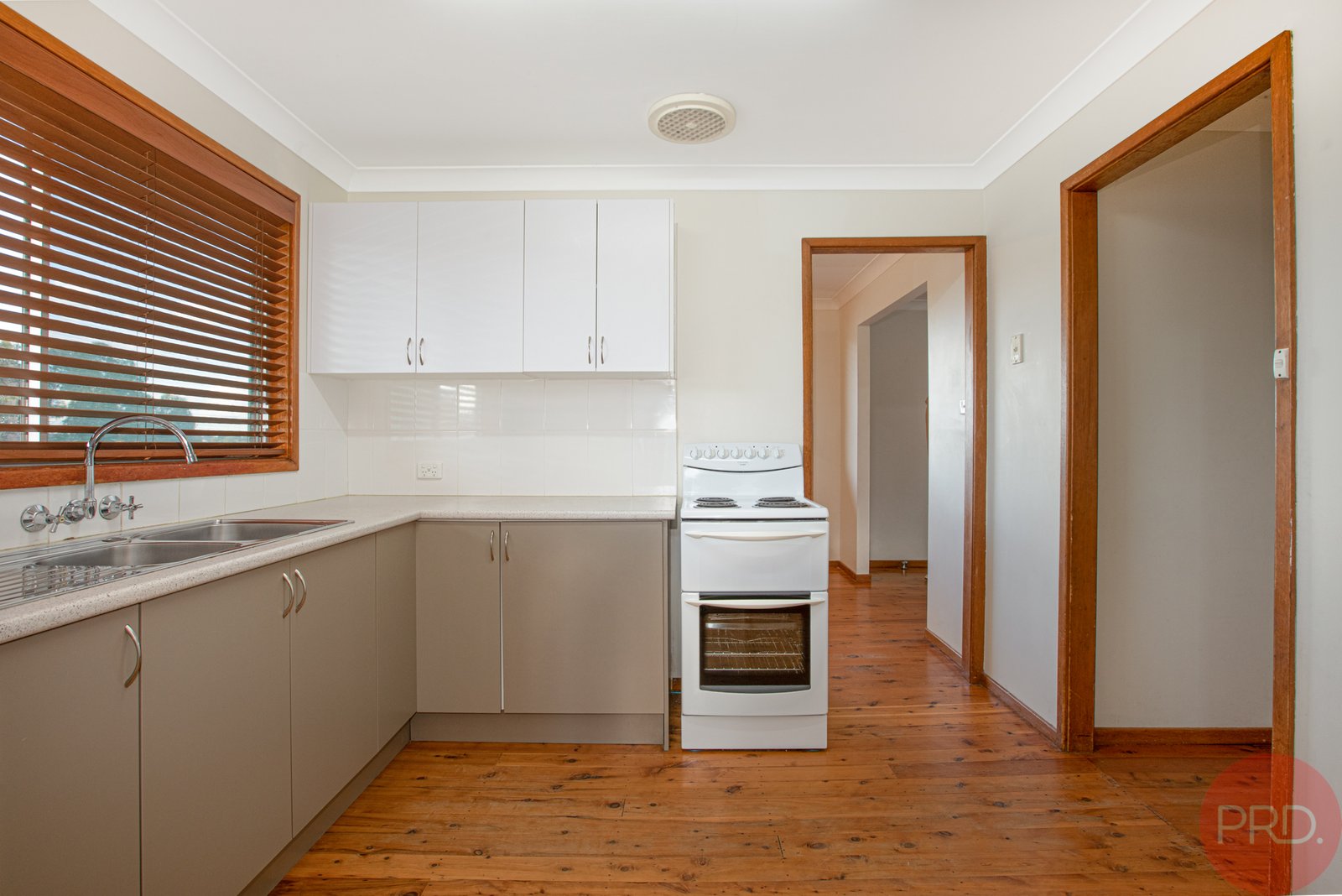 11 Queen Street RUTHERFORD 7