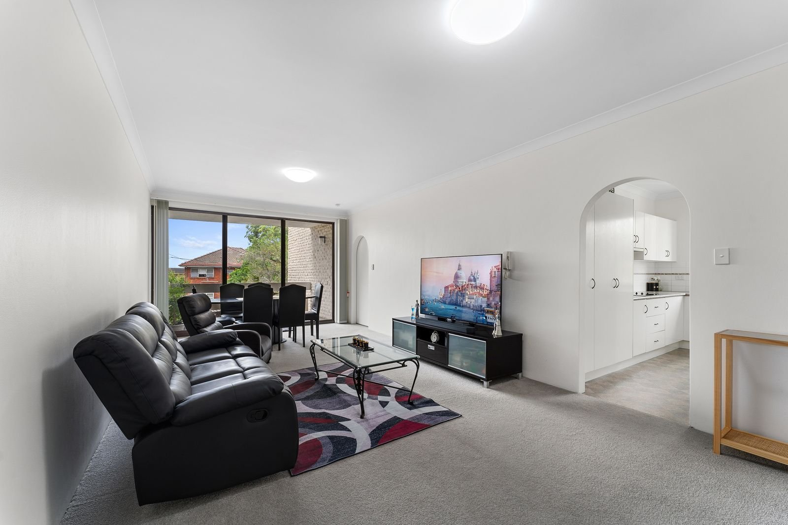 1/1 Queens Ave  KOGARAH 2