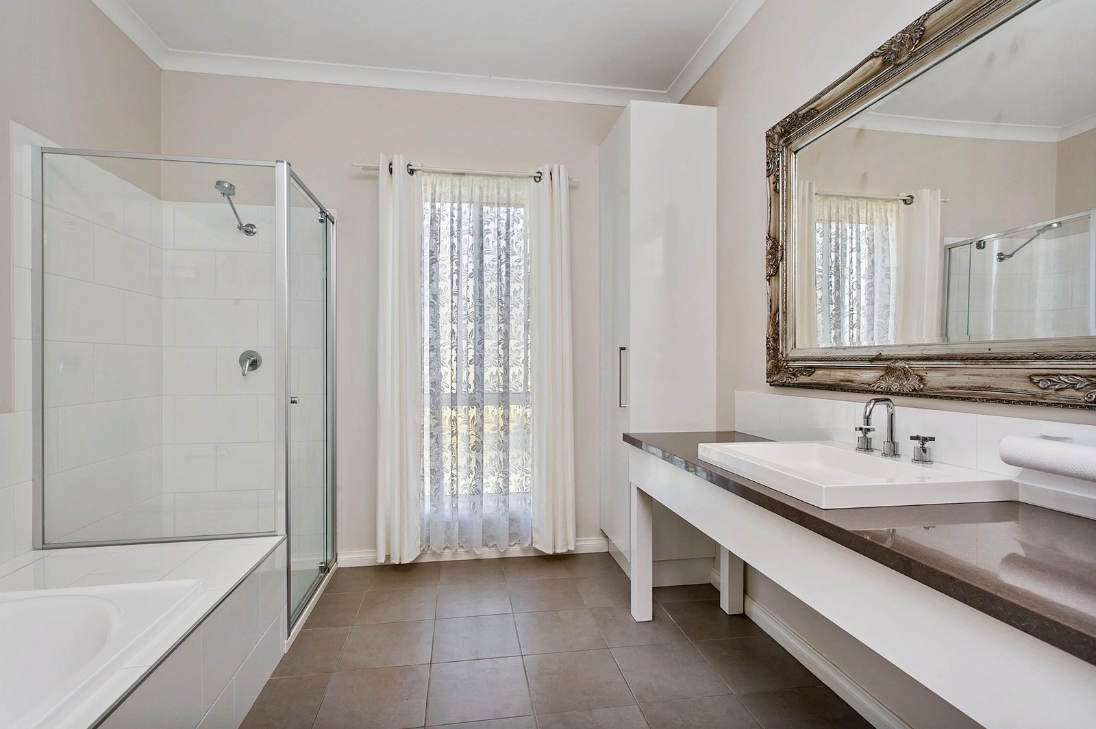 11 Rathlin Avenue JUNORTOUN 11