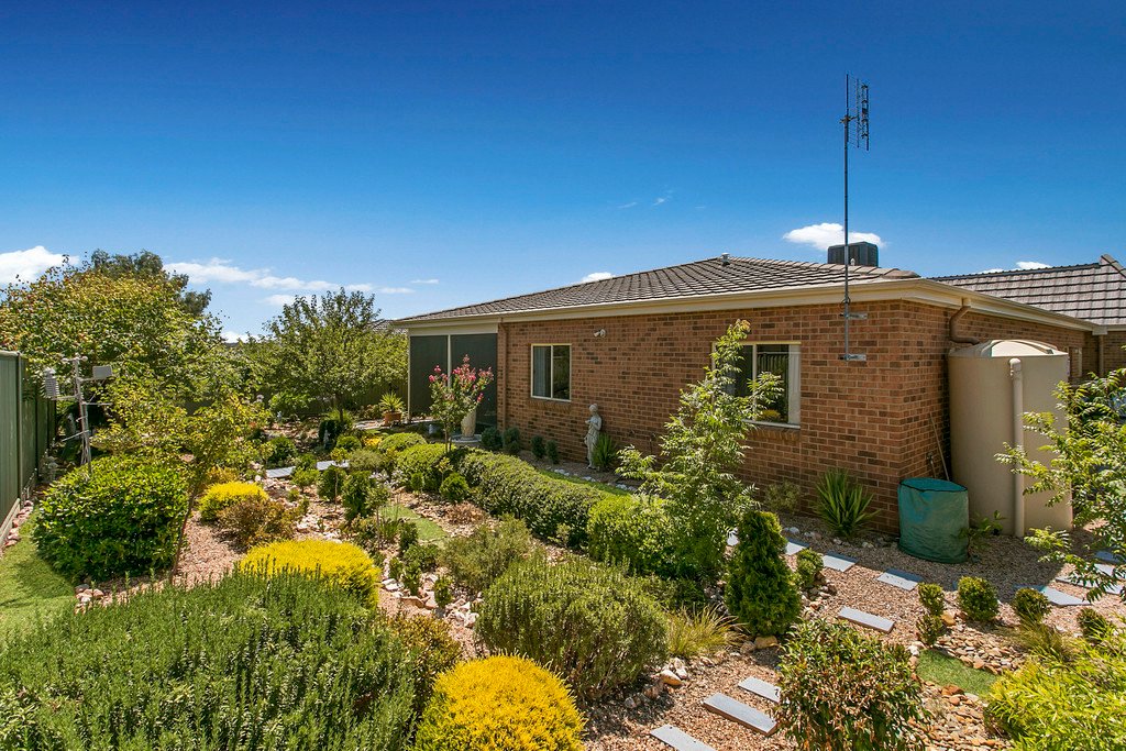 11 Rathlin Avenue JUNORTOUN 13