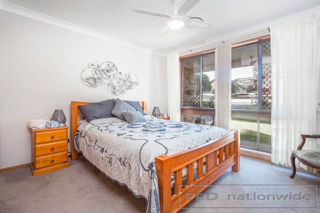 11 Rathluba Crescent EAST MAITLAND 8