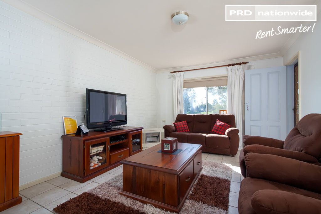1/1 Raye Street TOLLAND 4