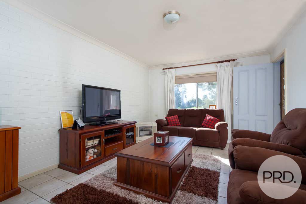 1/1 Raye Street TOLLAND 4