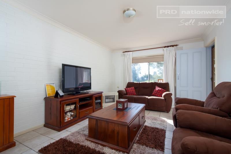 1/1 Raye Street TOLLAND 4