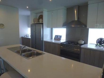 Gallery: 11 Raymond Court