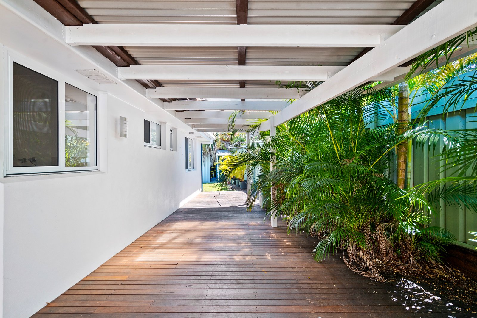 1/1 Red Bass Avenue TWEED HEADS WEST 14
