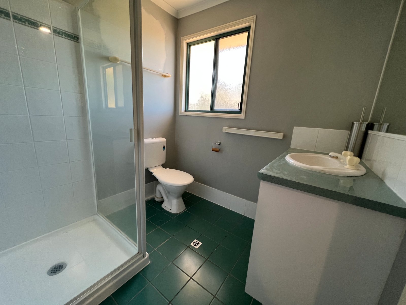 11 Reliance Court CLINTON 9