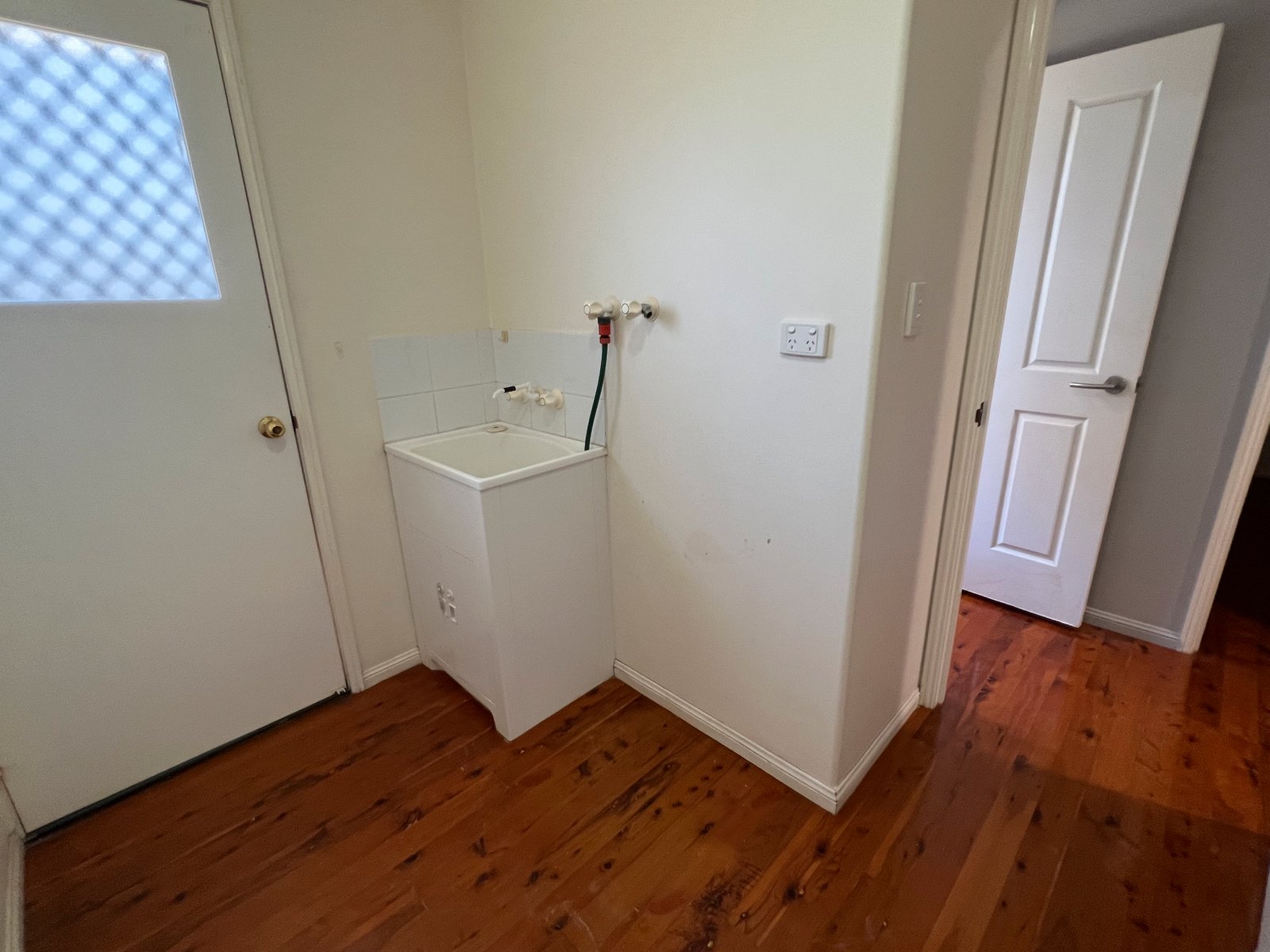 11 Reliance Court CLINTON 12