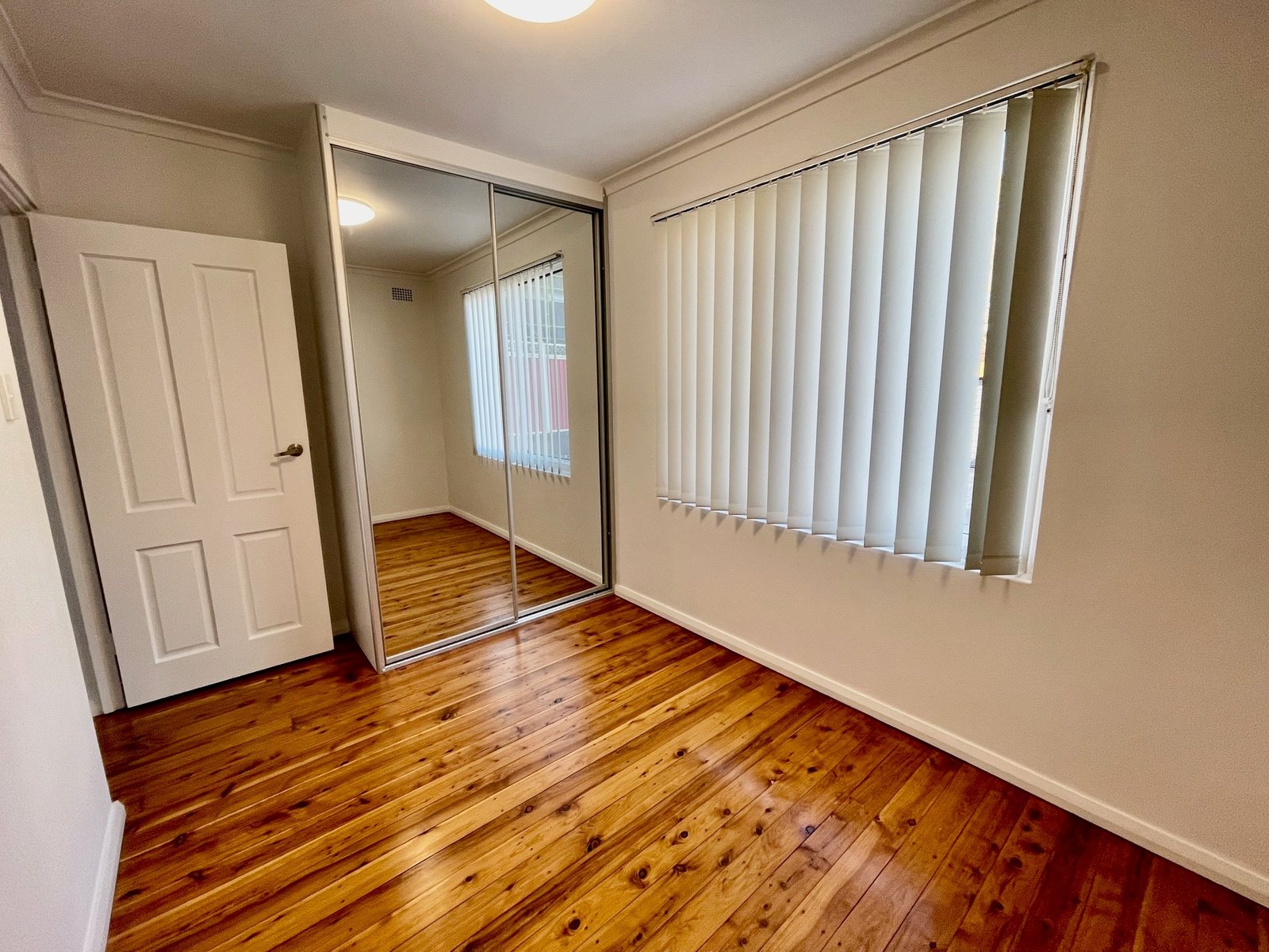 1/1 Remly Street ROSELANDS 3
