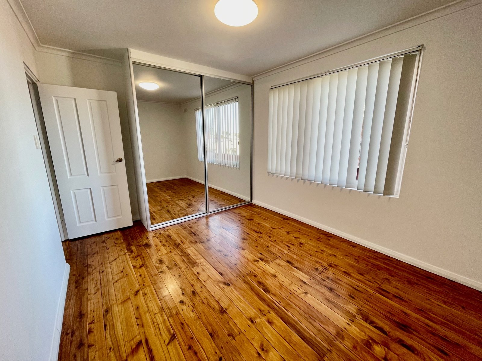 1/1 Remly Street ROSELANDS 4