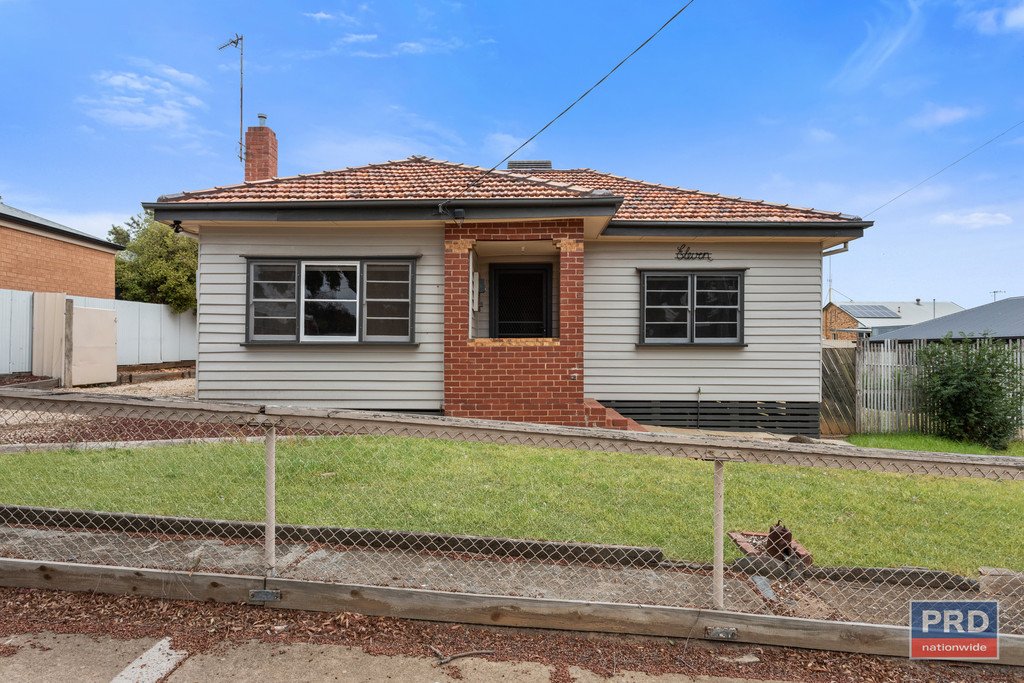 11 Reverie Street LONG GULLY 1