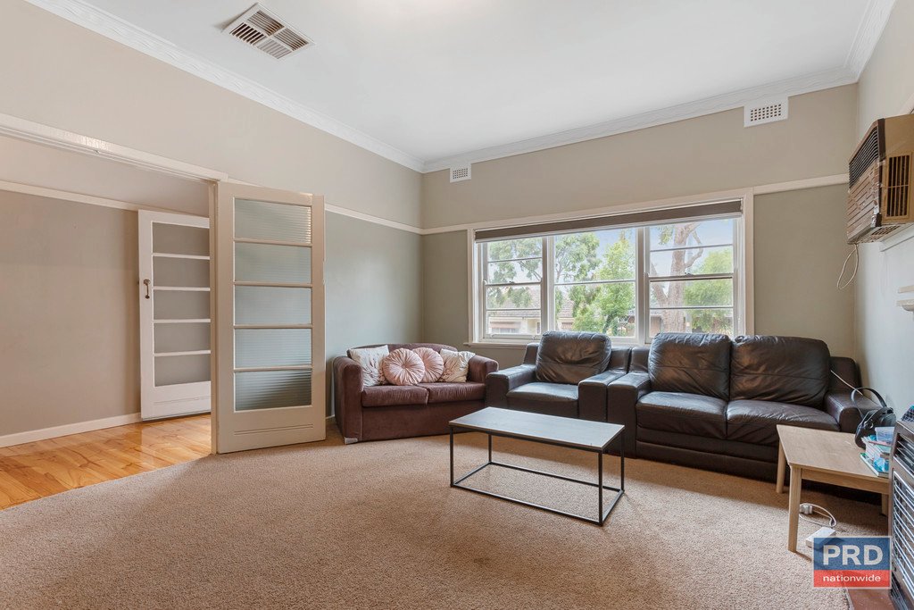 11 Reverie Street LONG GULLY 3