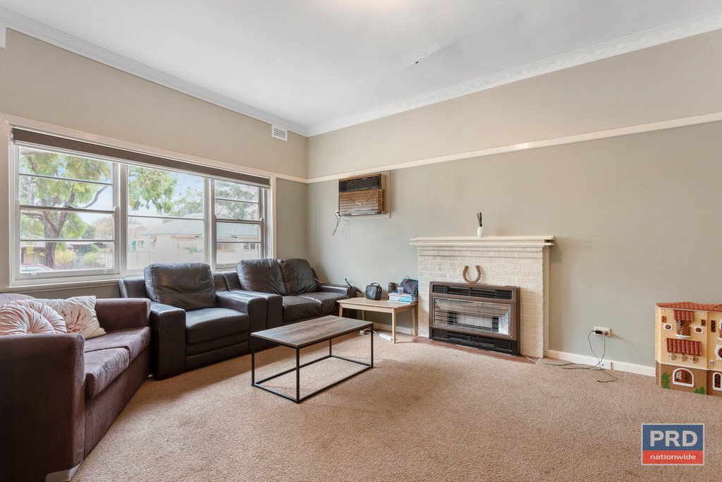 11 Reverie Street LONG GULLY 4