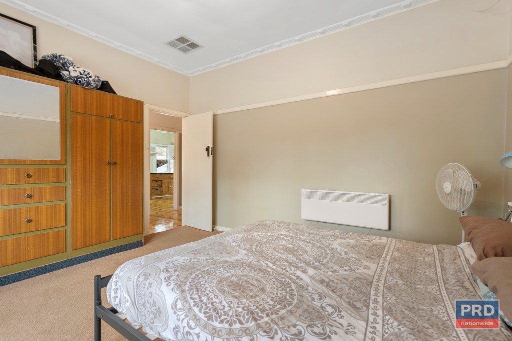 11 Reverie Street LONG GULLY 9