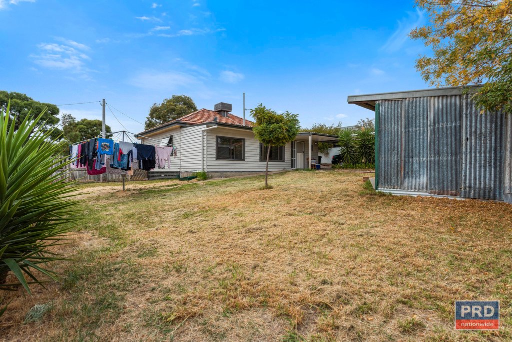 11 Reverie Street LONG GULLY 14