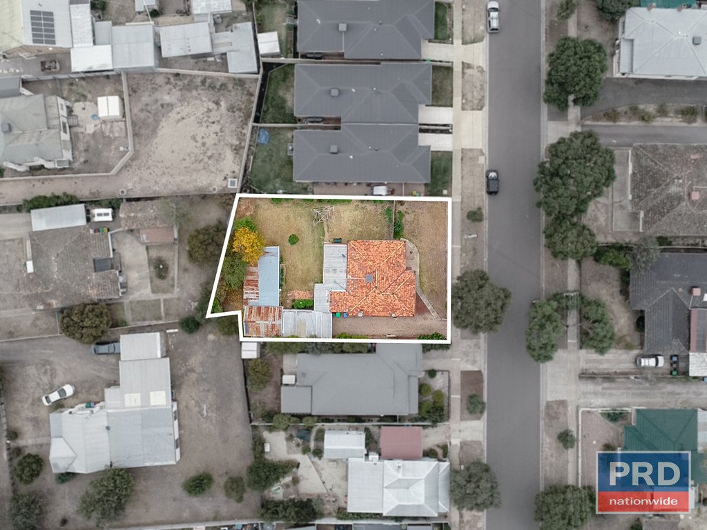 11 Reverie Street LONG GULLY 15